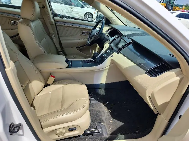 2015 FORD TAURUS SEL  