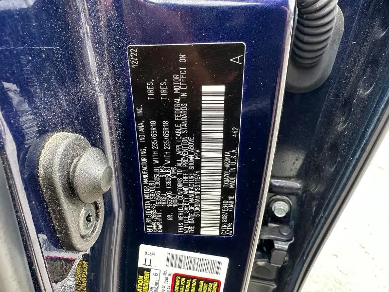 2023 TOYOTA HIGHLANDER XLE  