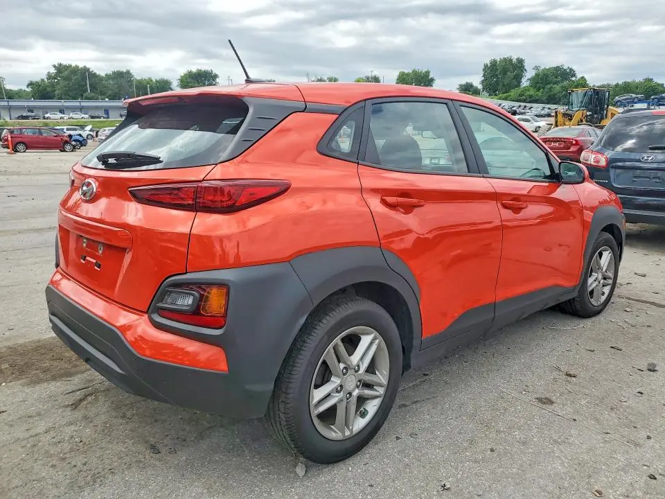 2020 HYUNDAI KONA SE  
