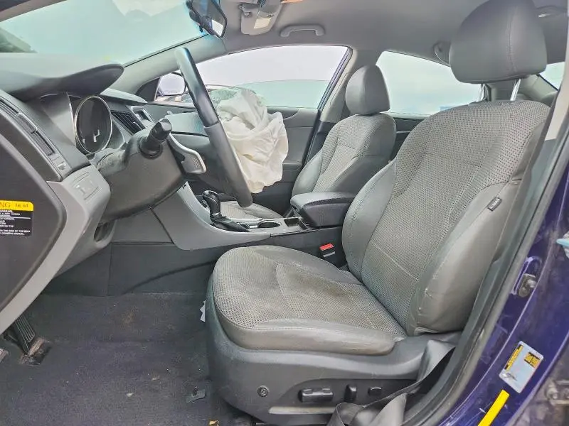 2012 HYUNDAI SONATA SE  