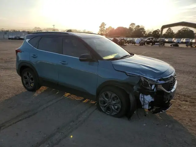 2024 KIA SELTOS S  