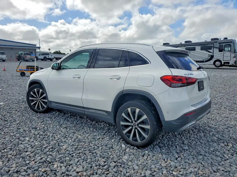2021 MERCEDES-BENZ GLA 250  