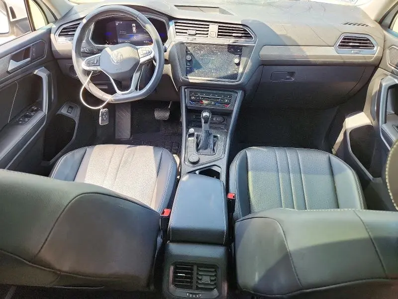 2022 VOLKSWAGEN TIGUAN SE  