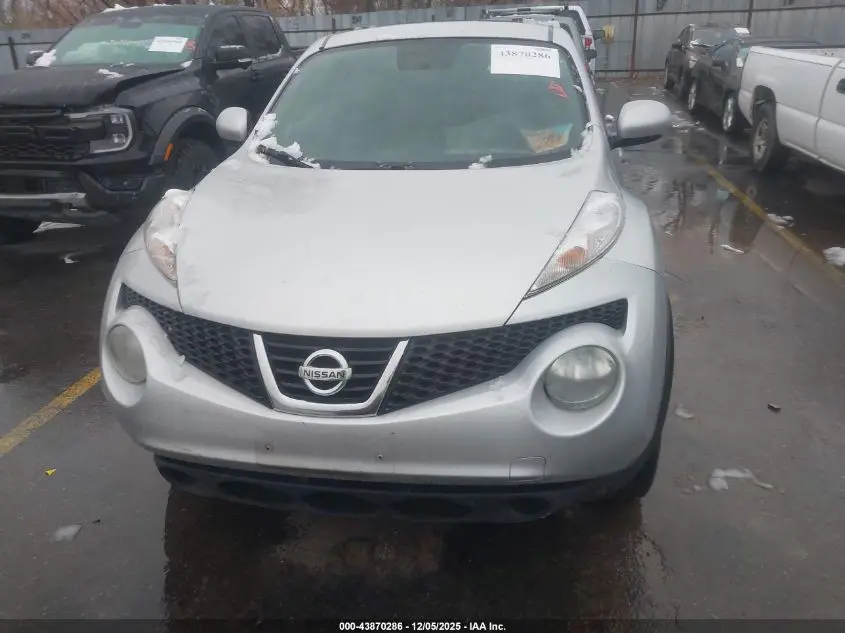 2014 NISSAN JUKE SV