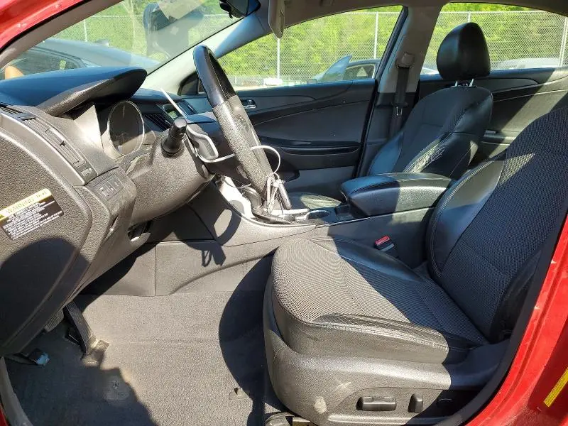 2012 HYUNDAI SONATA SE  