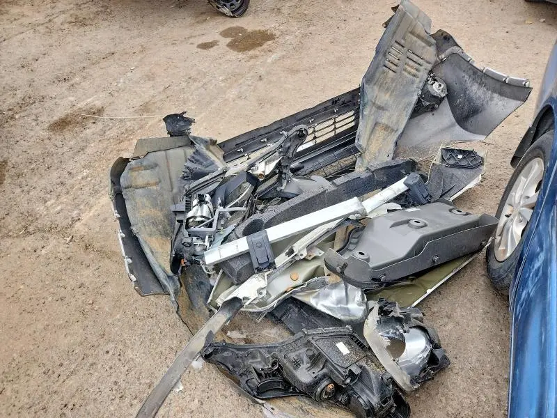 2010 NISSAN FRONTIER CREW CAB SE  