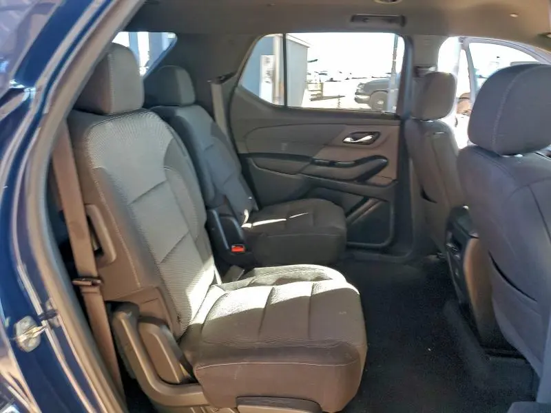 2022 CHEVROLET TRAVERSE LT  