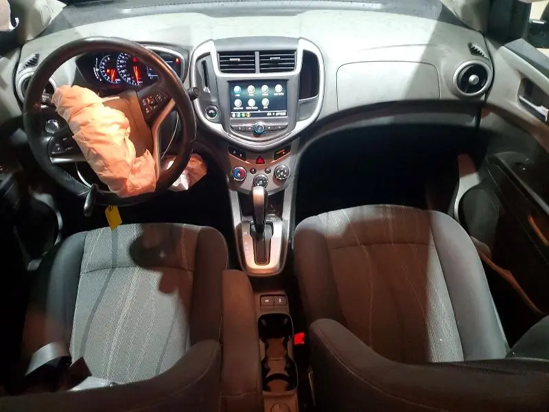 2019 CHEVROLET SONIC LT  