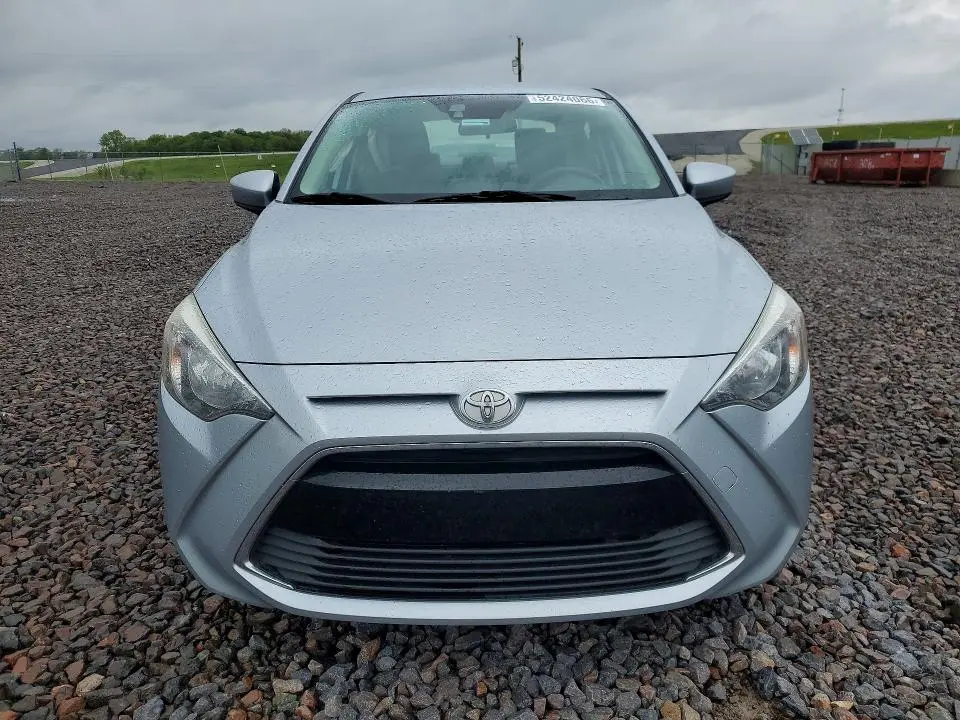 2017 TOYOTA YARIS IA BASE  