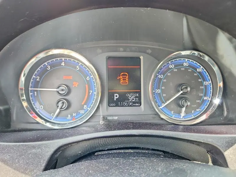 2019 TOYOTA COROLLA LE  