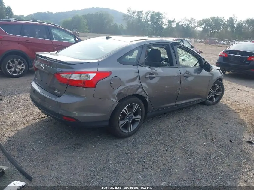 2014 FORD FOCUS SE