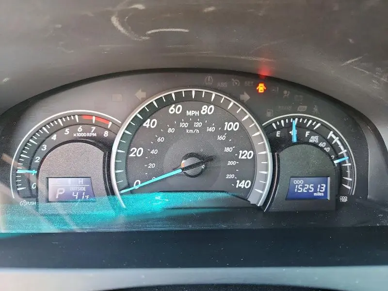 2014 TOYOTA CAMRY LE  