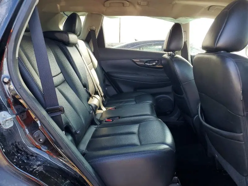 2017 NISSAN ROGUE SL  