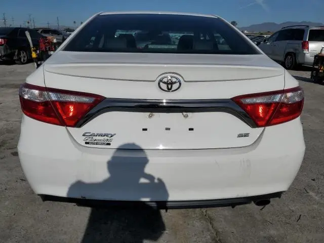 2016 TOYOTA CAMRY LE  