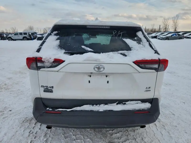 2022 TOYOTA RAV4 LE  