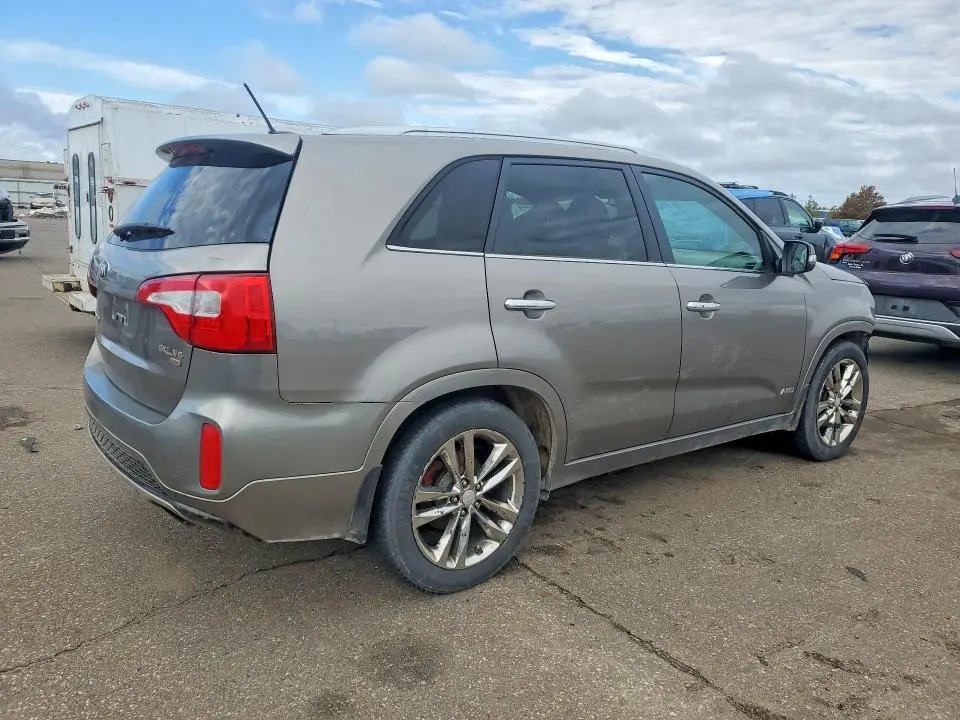2014 KIA SORENTO   