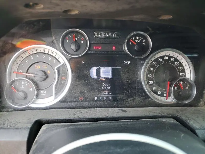 2017 RAM 1500 SLT  
