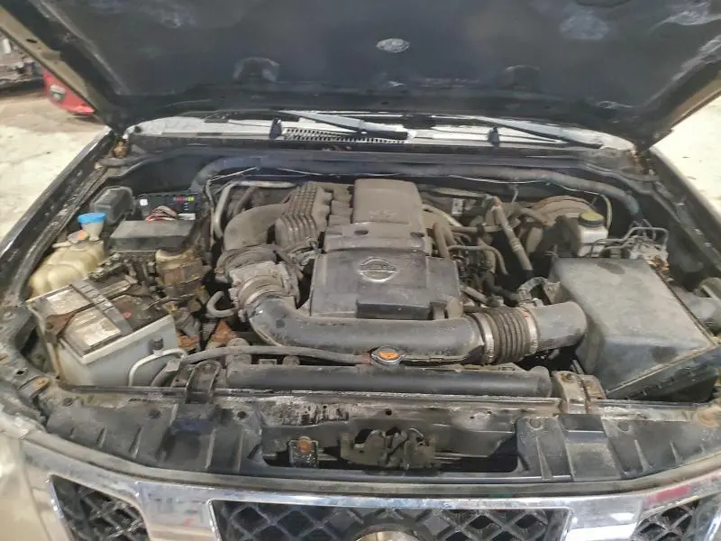 2011 NISSAN FRONTIER SV  