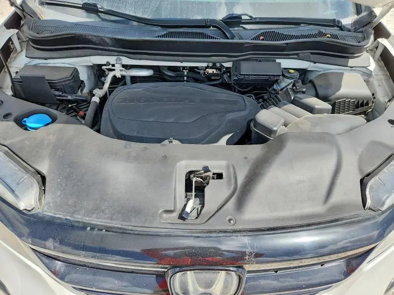 2021 HONDA PILOT SE  