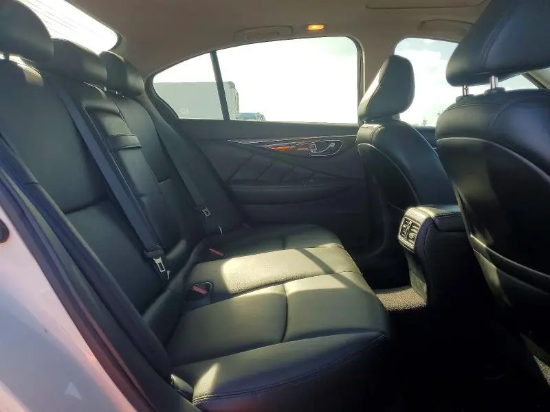 2019 INFINITI Q50 LUXE  