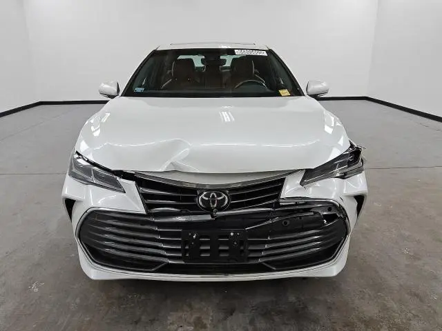 2022 TOYOTA AVALON LIMITED  