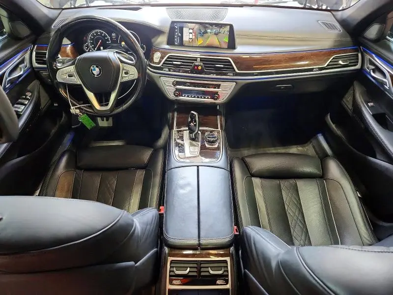 2017 BMW 750 XI  