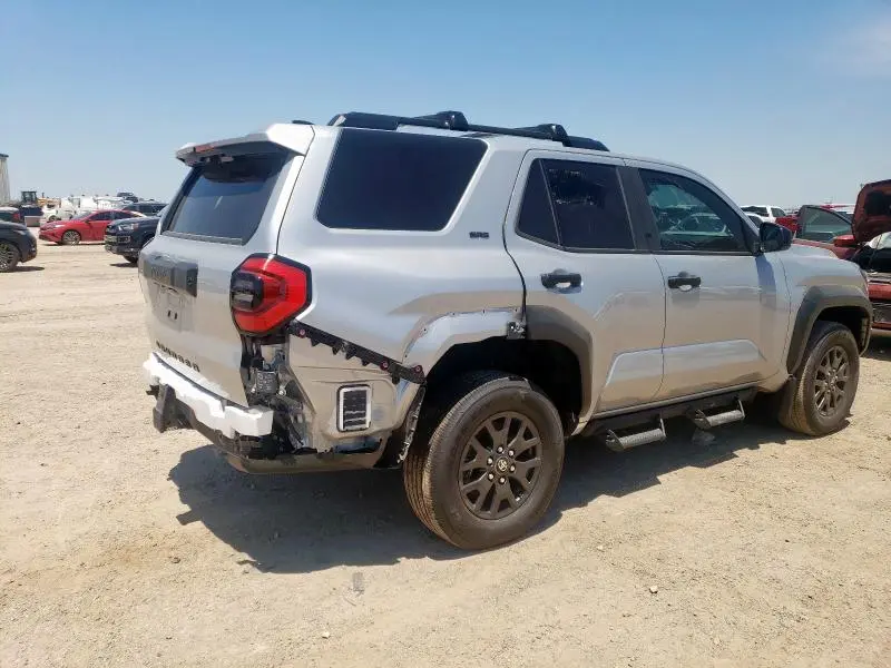 2025 TOYOTA 4RUNNER SR5  