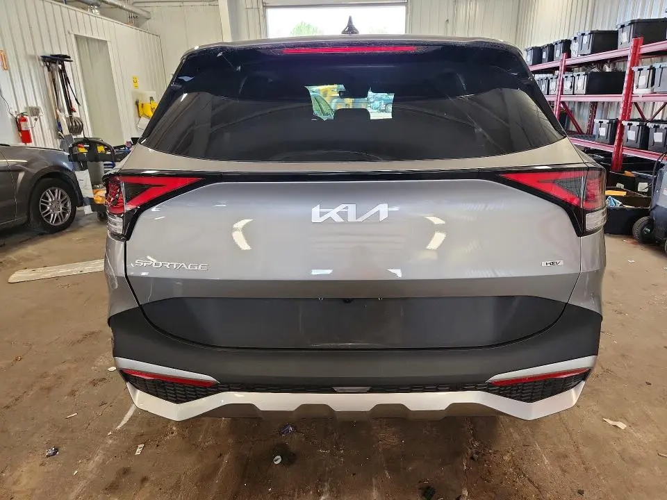 2025 KIA SPORTAGE LX  