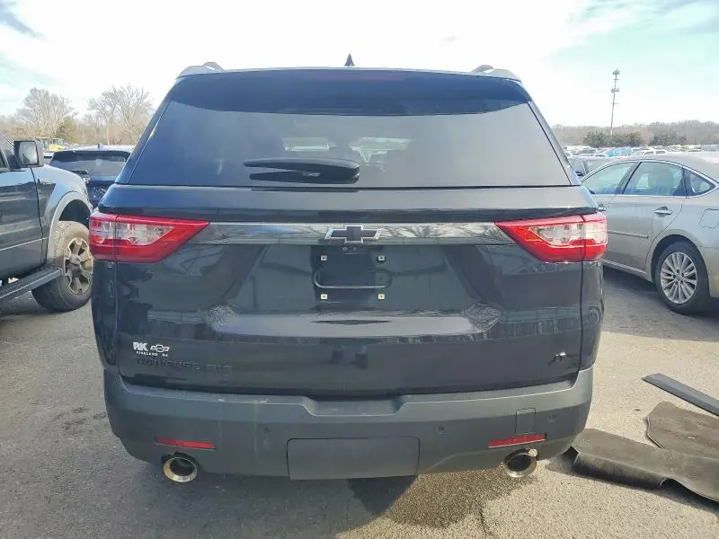 2021 CHEVROLET TRAVERSE LT  