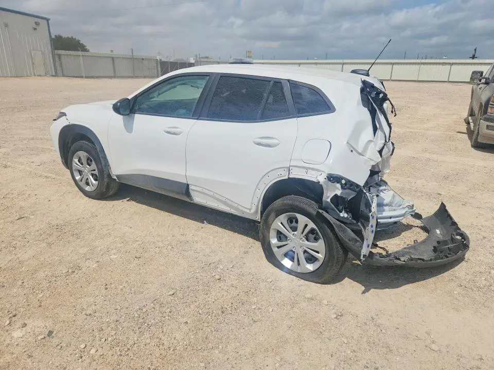 2025 CHEVROLET TRAX LS  