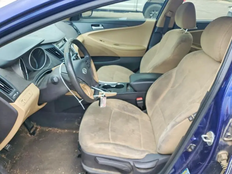 2011 HYUNDAI SONATA GLS  