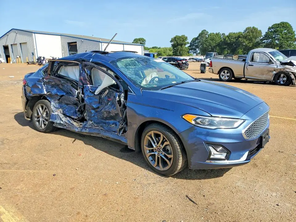 2019 FORD FUSION TITANIUM  