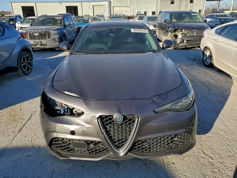 2018 ALFA ROMEO GIULIA TI Q4  
