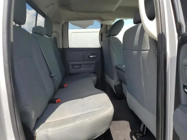 2016 RAM 1500 SLT  