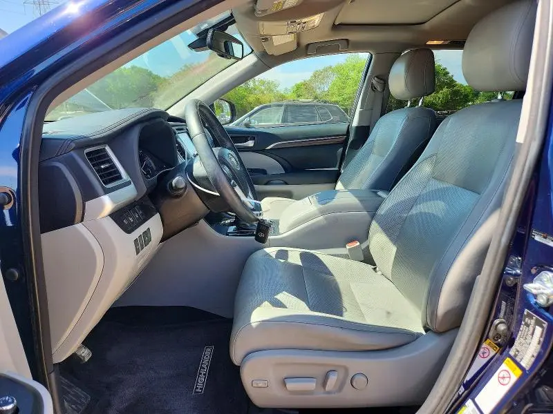 2015 TOYOTA HIGHLANDER LIMITED  