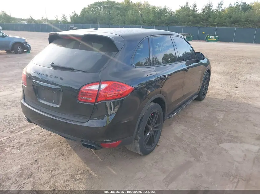 2012 PORSCHE CAYENNE  