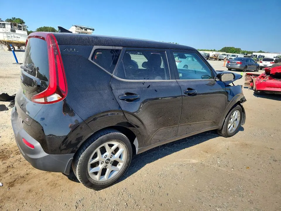2021 KIA SOUL S  
