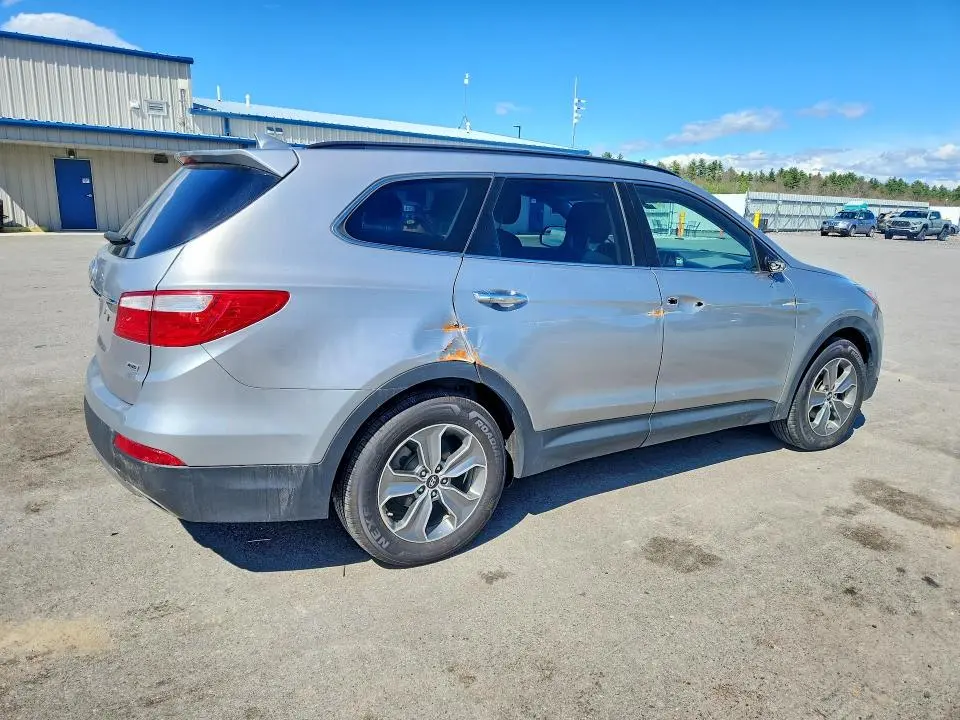 2016 HYUNDAI SANTA FE SE  