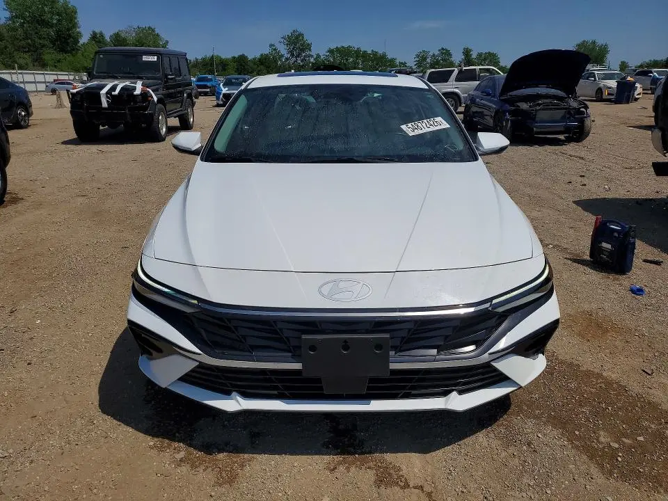2025 HYUNDAI ELANTRA LIMITED  