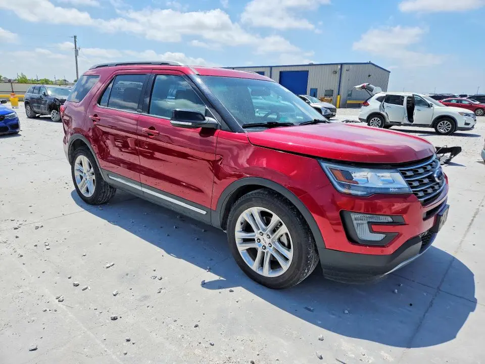 2017 FORD EXPLORER XLT  