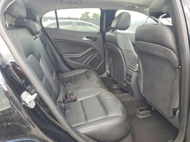2015 MERCEDES-BENZ GLA 250 4MATIC  