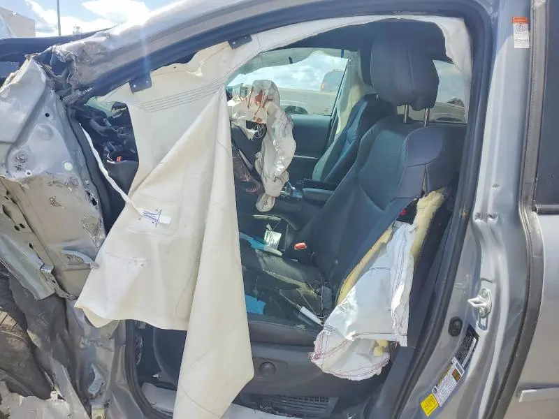 2024 TOYOTA SIENNA WOODLAND EDITION  