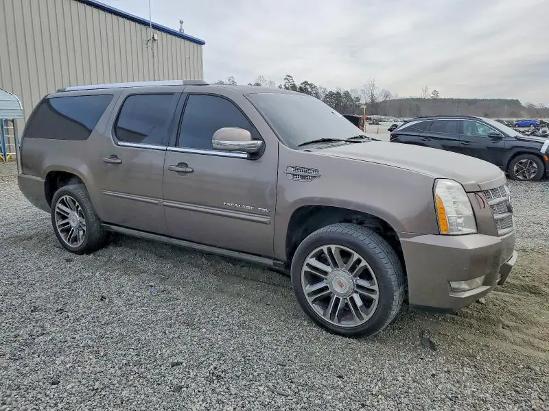 2013 CADILLAC ESCALADE ESV PREMIUM  