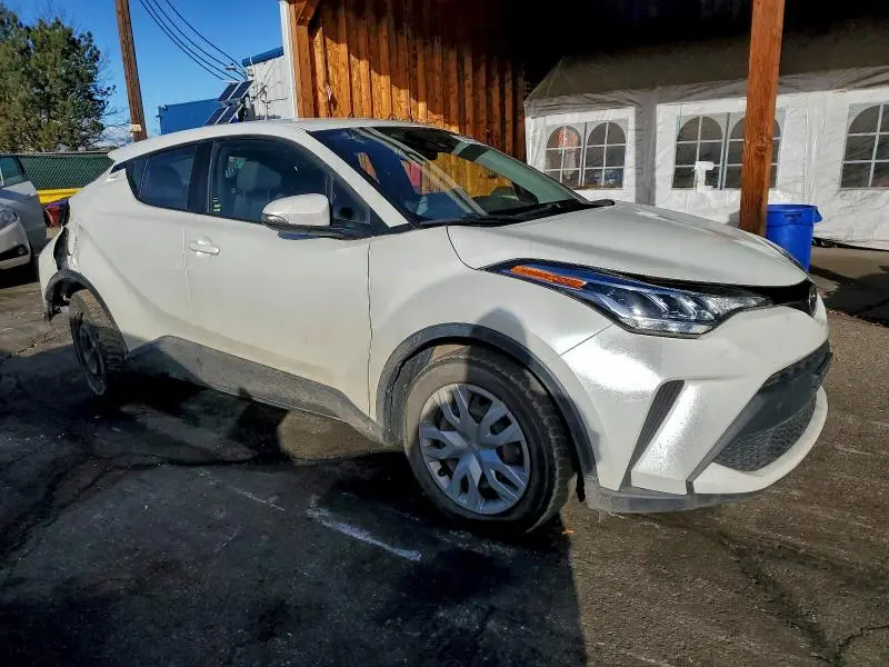 2020 TOYOTA C-HR XLE  