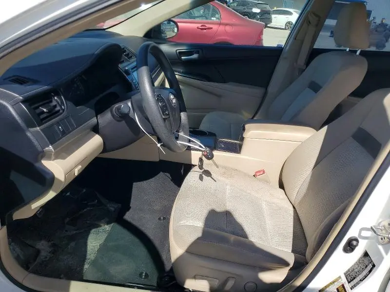 2014 TOYOTA CAMRY LE  