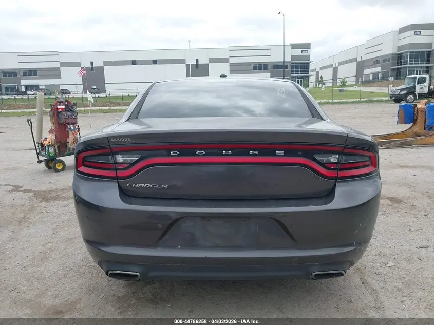 2016 DODGE CHARGER SE