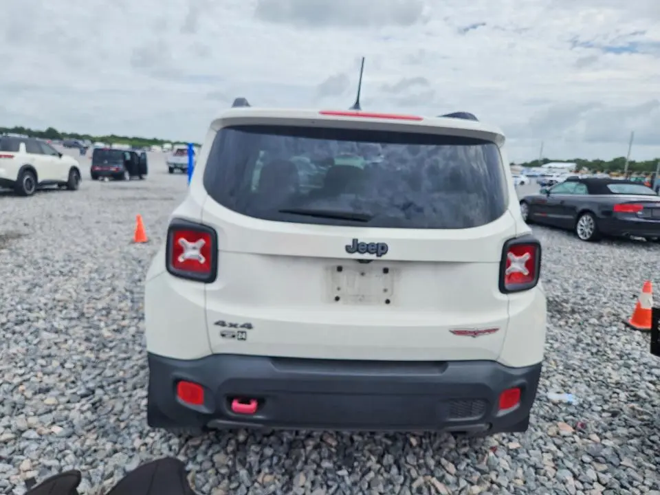 2016 JEEP RENEGADE TRAILHAWK  