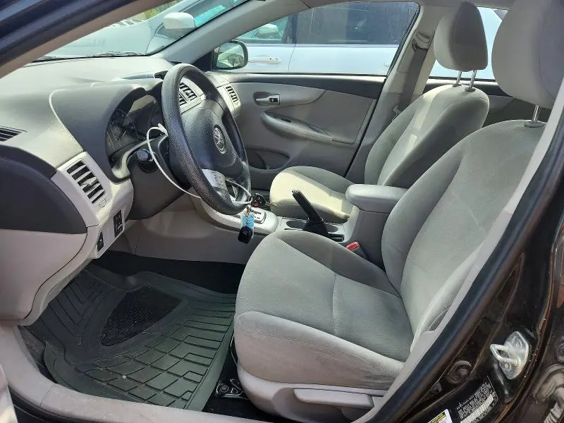 2012 TOYOTA COROLLA LE  