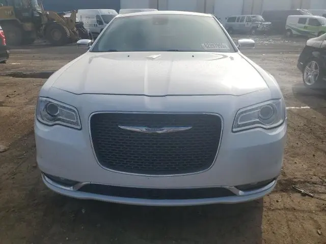 2017 CHRYSLER 300C   