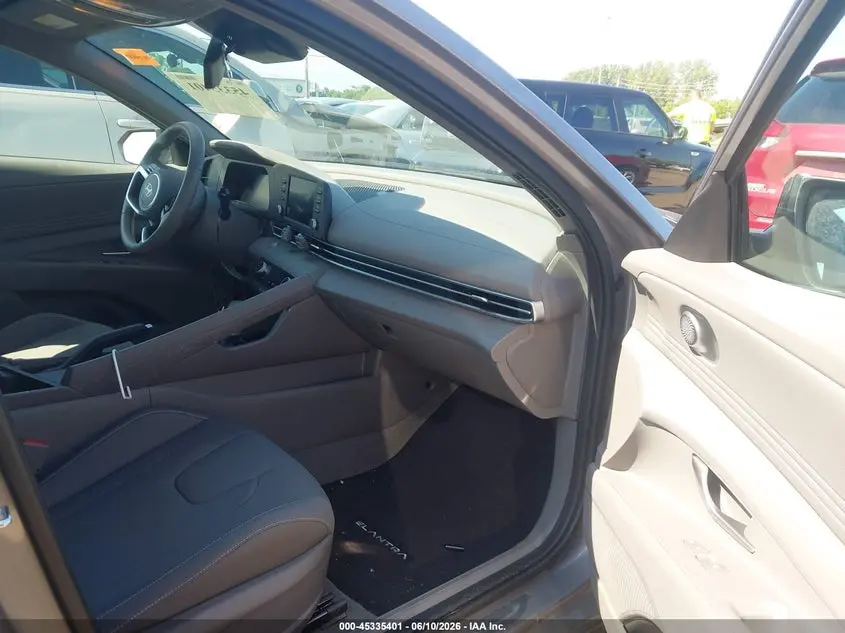 2025 HYUNDAI ELANTRA SEL SPORT